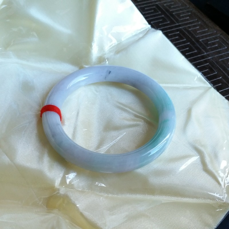 J1119 冰糯圓條玉鐲 53mm (1.41)