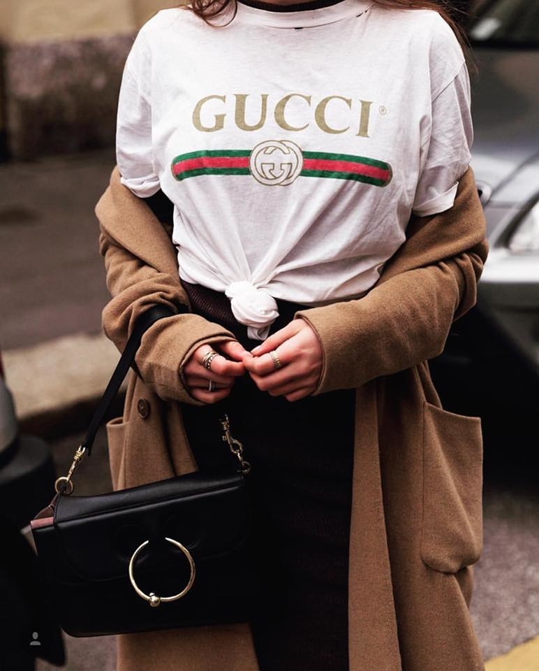 Gucci 腰帶logo短袖 黑/白