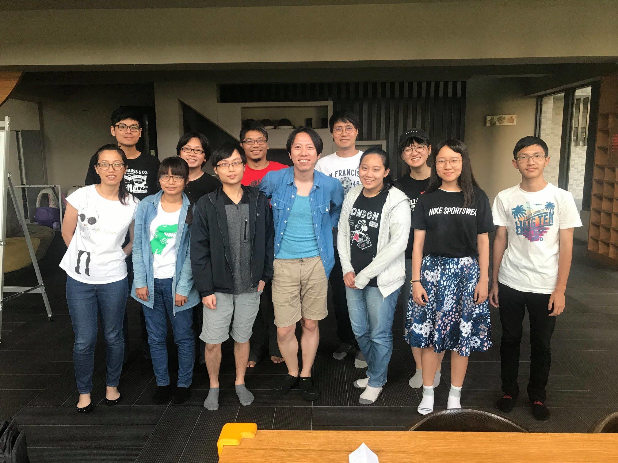 2018黃建為老師於陸比音樂舉辦詞曲創作營-大合照
