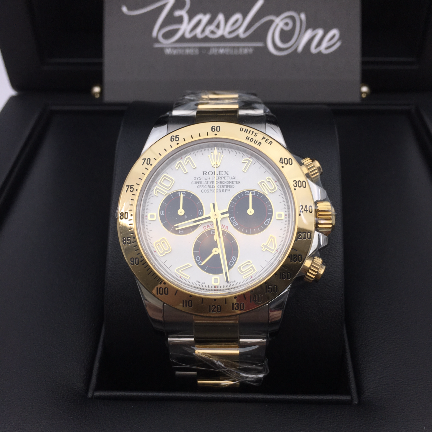 停產勞力士 116503 PANDA OYSTER PERPETUAL COSMOGRAPH DAYTONA GOLD AND STEEL WHITE AND BLACK EYES