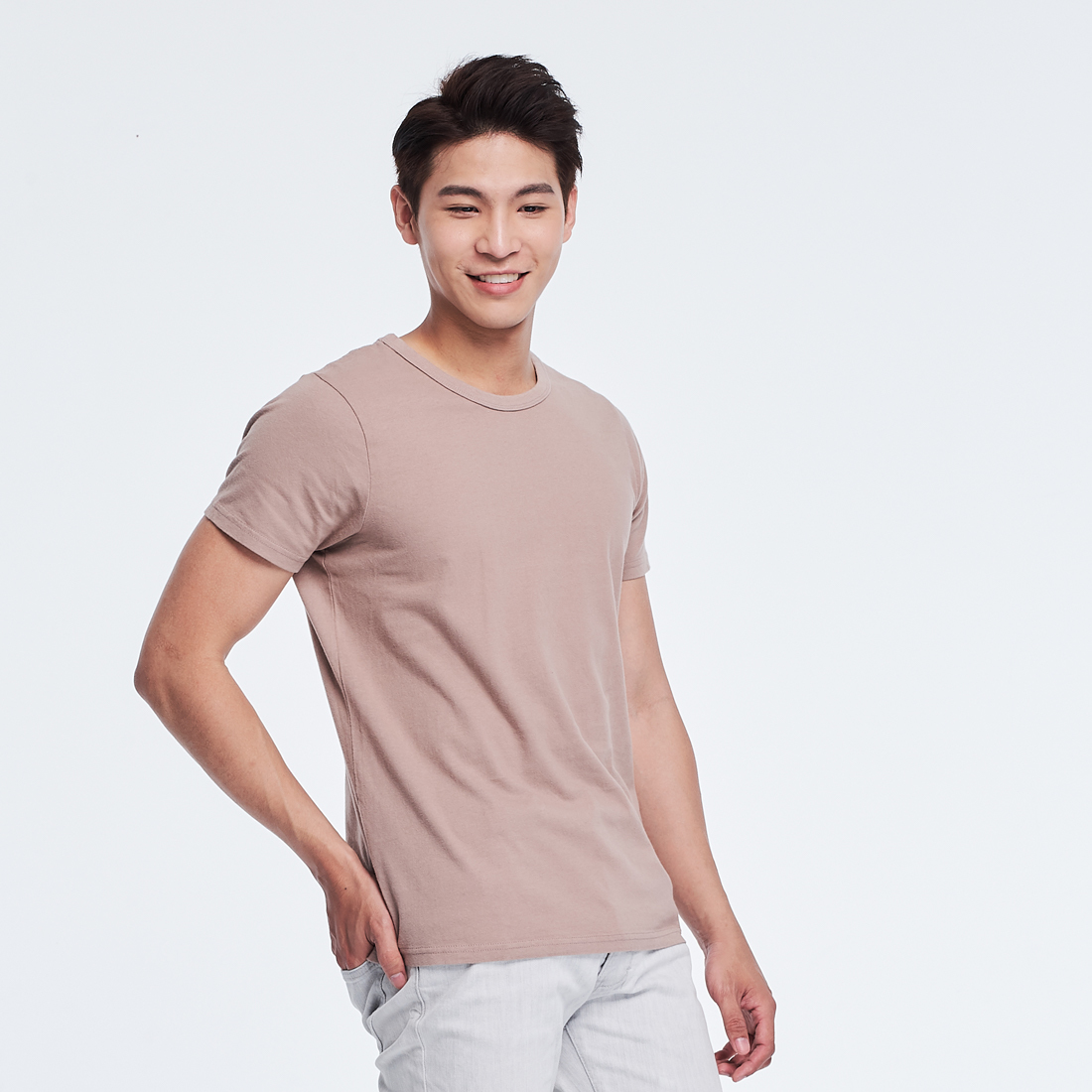 簡單素面短袖圓領蜜桃棉男T花生色