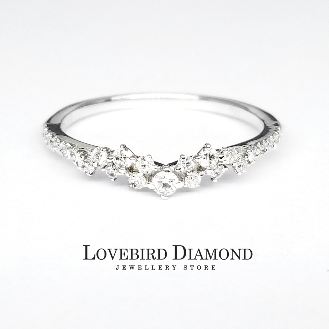 18K白金天然鑽石戒指