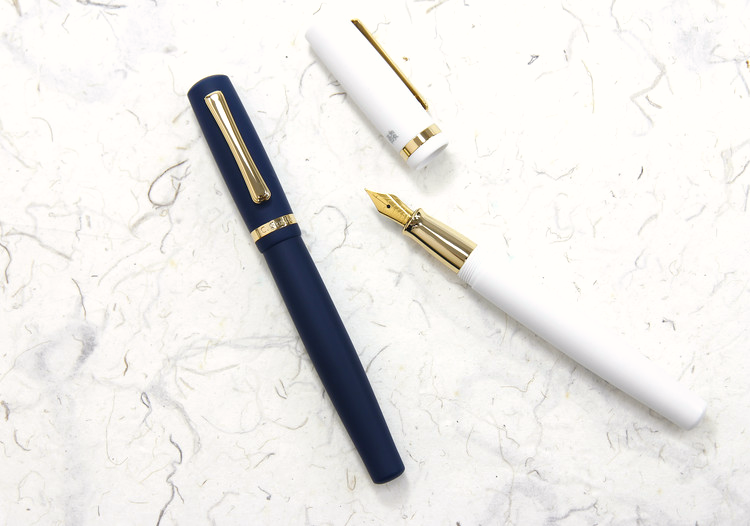 Botty 巴堤爵士 鋼珠筆 - 阿酸限定款 (海軍藍)
