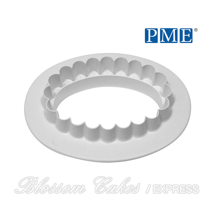 PME Plain and Fluted Double Sided Oval Cutter (127mm/5")