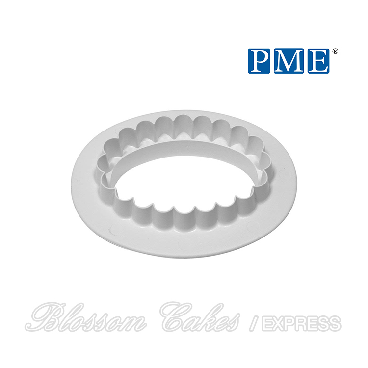 PME Plain and Fluted Double Sided Oval Cutter (90mm/3.5")