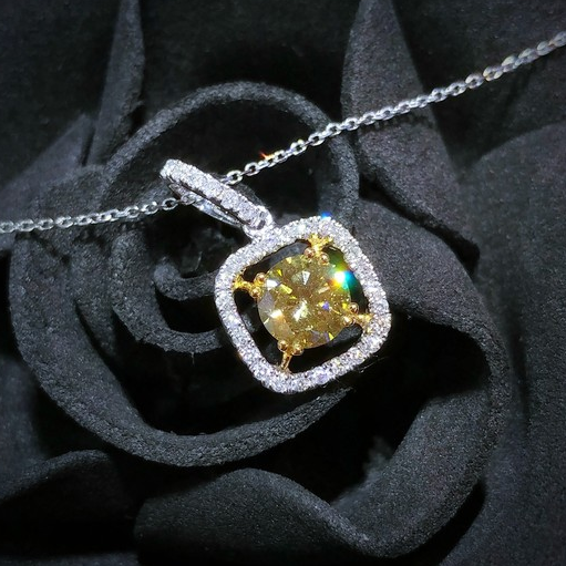 18K Gold 0.71ct Fancy Yellow Diamond Pendant