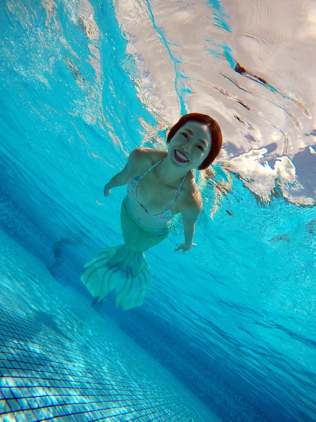 海邊的部落前交叉綁帶美胸上衣