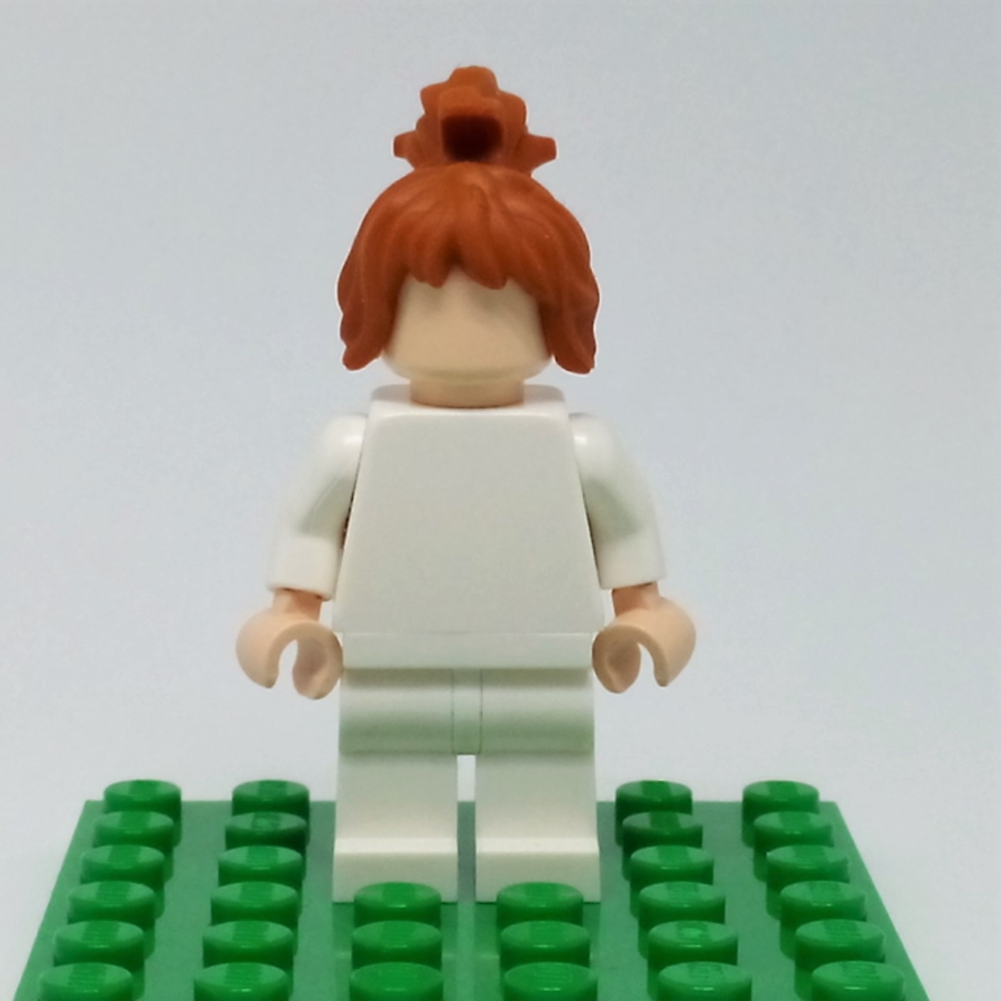 95326 Hair Female Messy with Swept-up Ponytail, Side Bangs and Clip