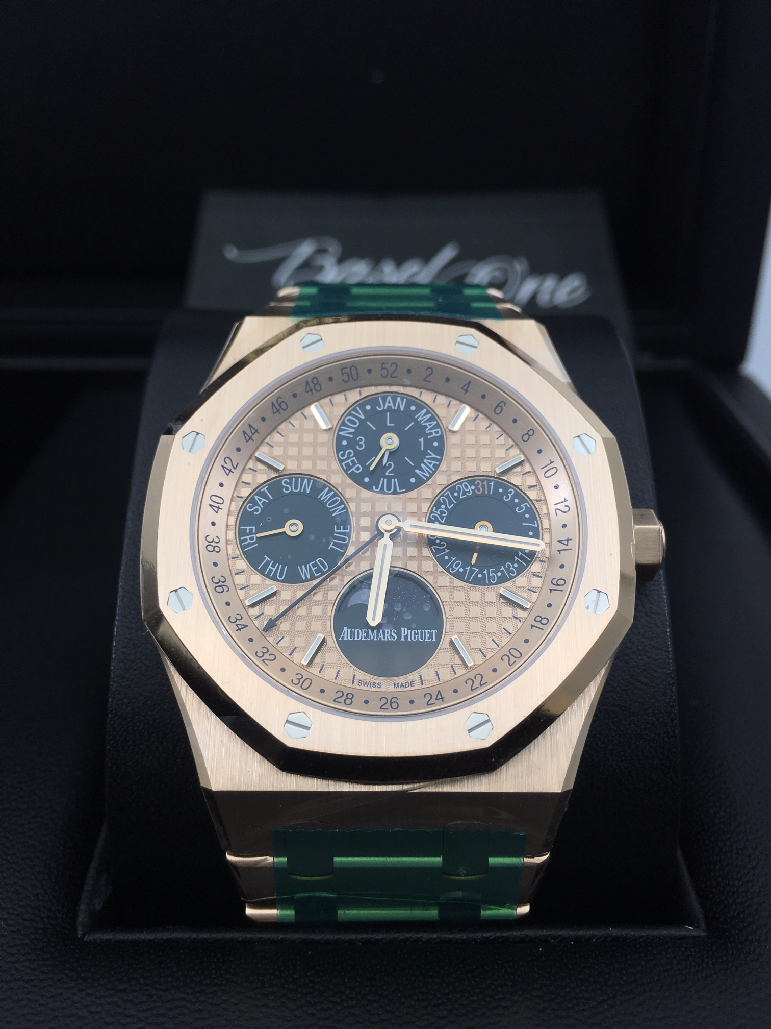 26584or rose gold dial ROYAL OAK PERPETUAL CALENDAR lim