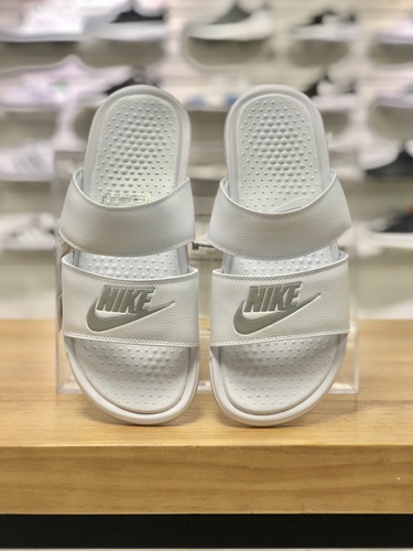 nike benassi white