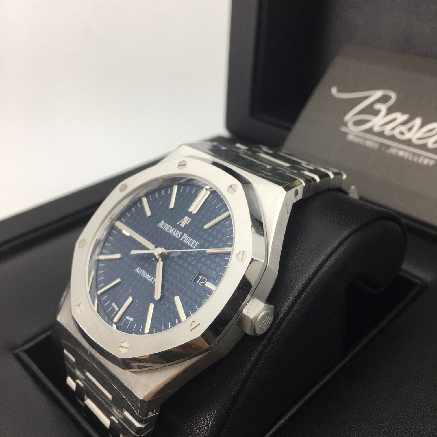 DISCONTINUED BRAND NEW AUDEMARS PIGUET 15400ST ROYAL OAK SELFWINDING BOUTIQUE EXCLUSIVE BLUE