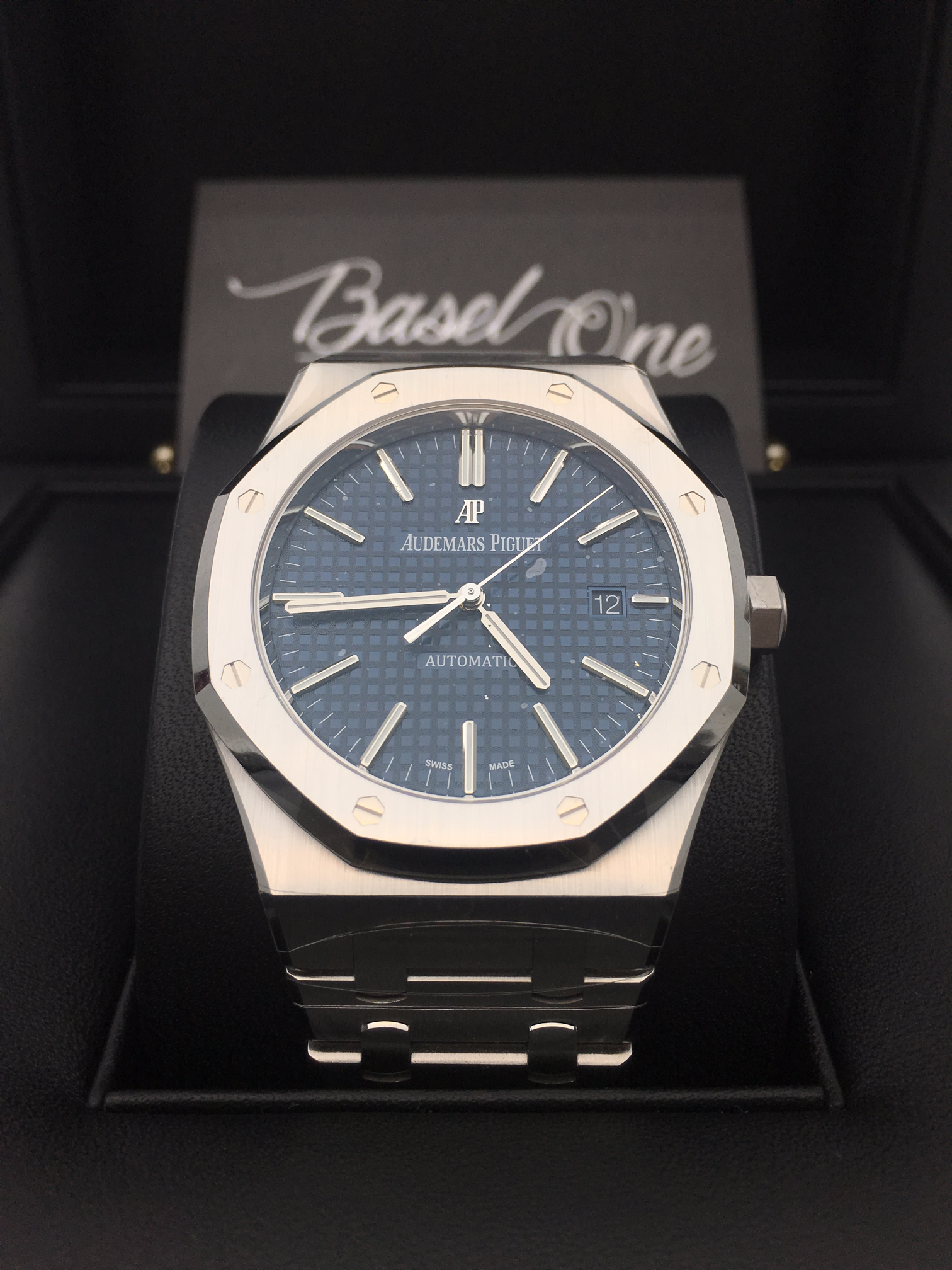 DISCONTINUED BRAND NEW AUDEMARS PIGUET 15400ST ROYAL OAK SELFWINDING BOUTIQUE EXCLUSIVE BLUE