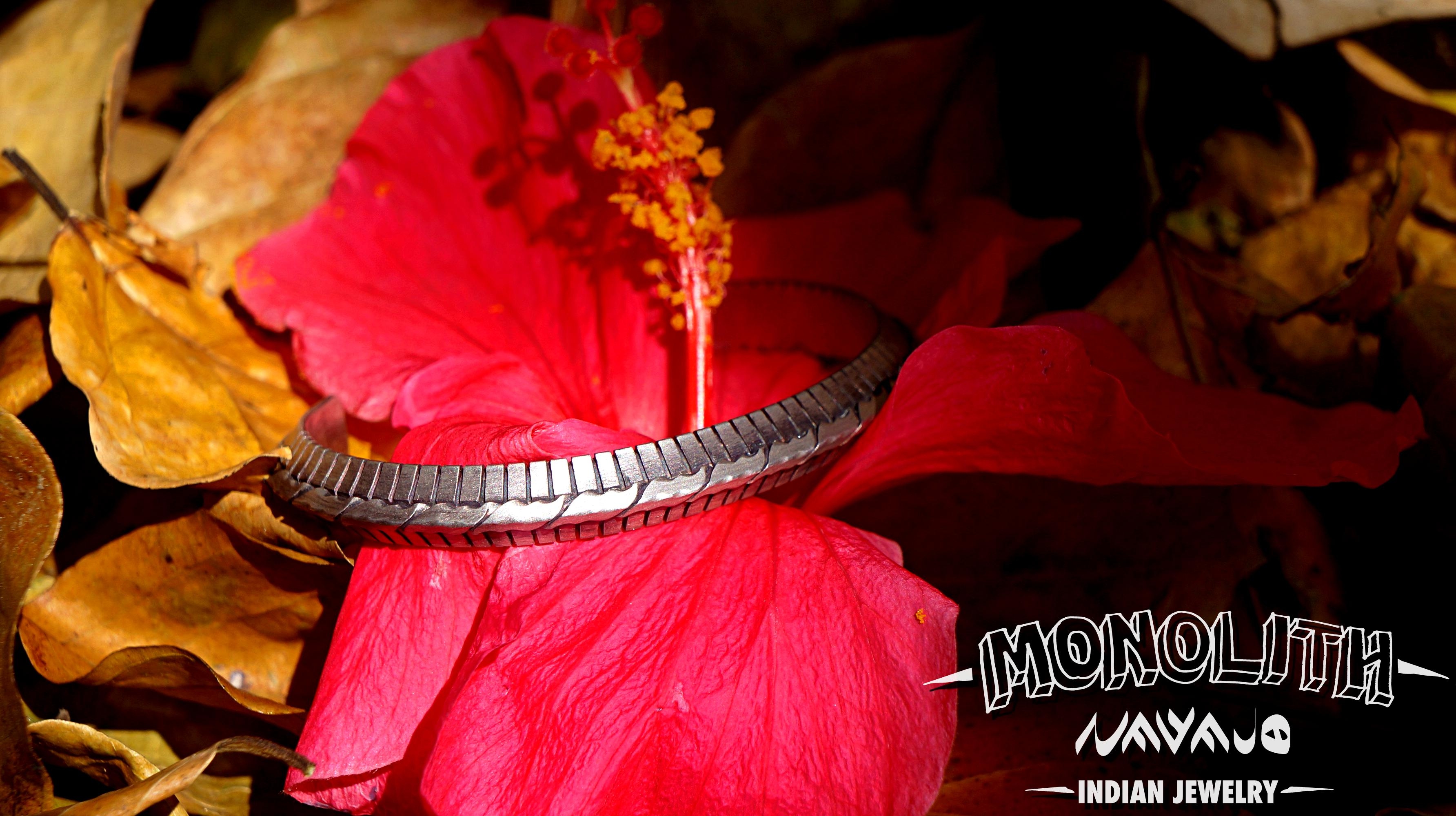 線條舊化三角 【手環】