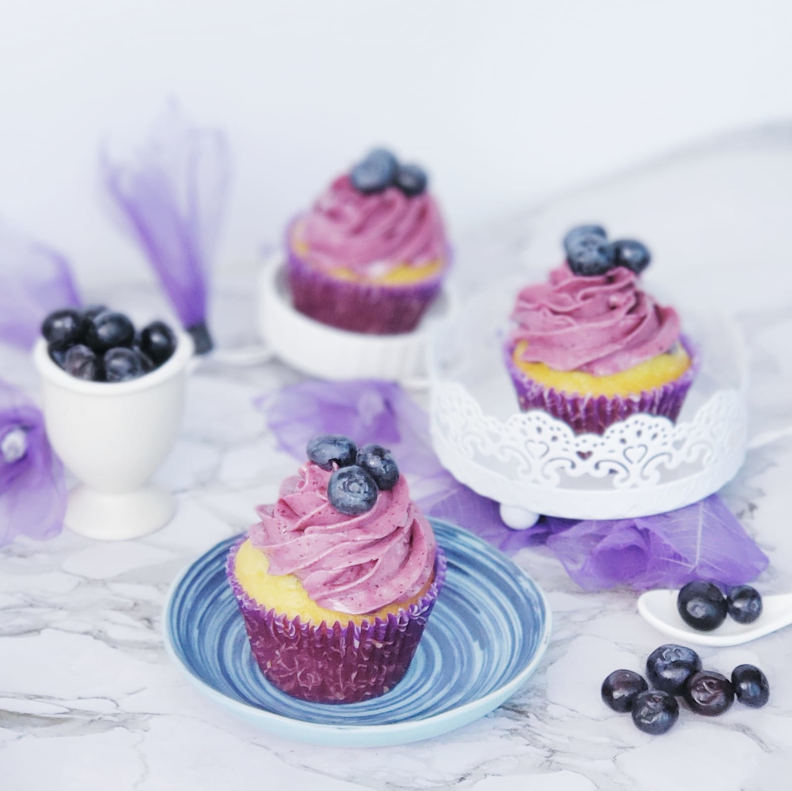 藍莓奶油霜杯子蛋糕
