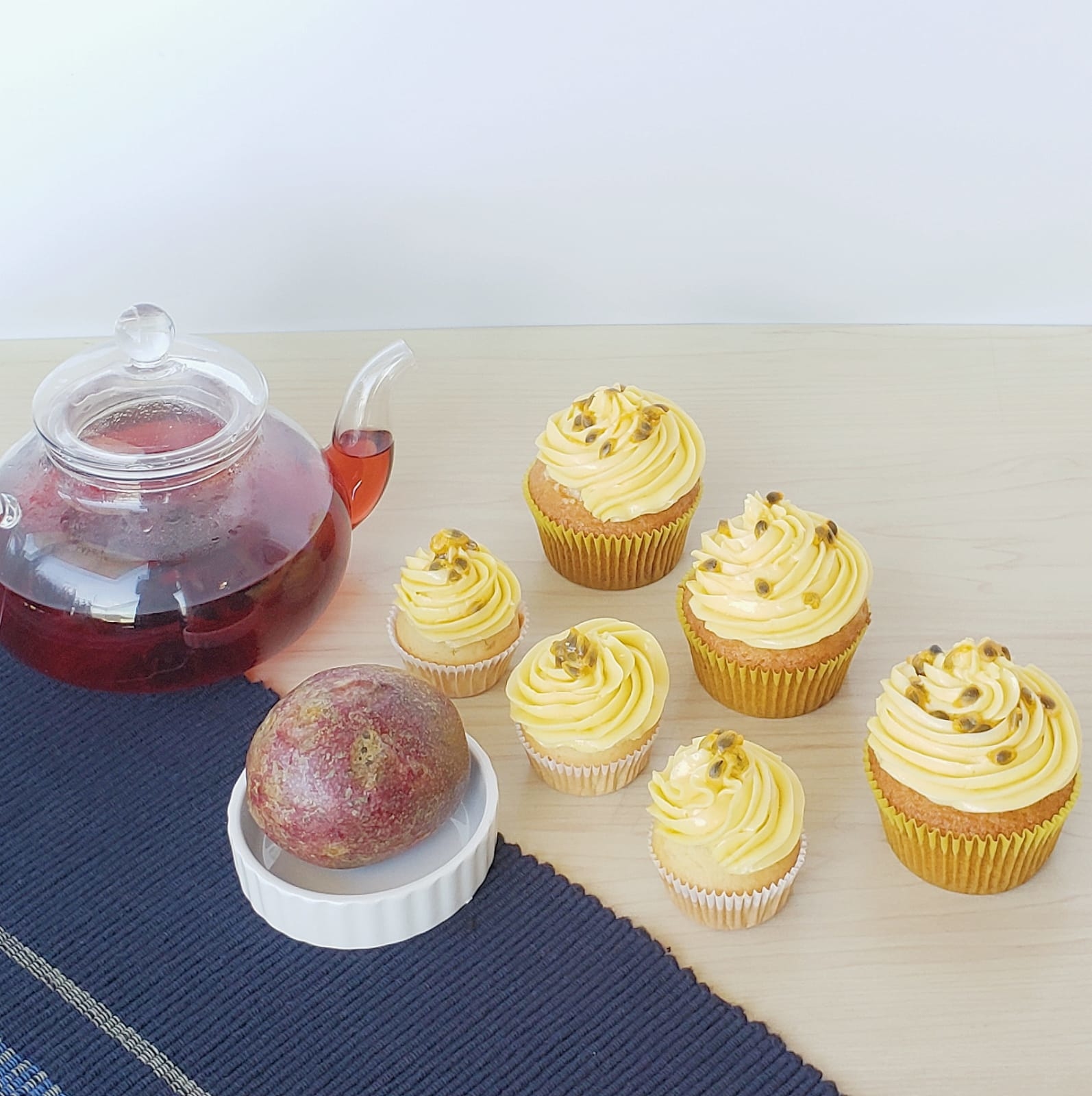 熱情果奶油霜杯子蛋糕