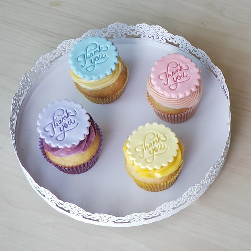 Thank You 糖皮奶油霜杯子蛋糕