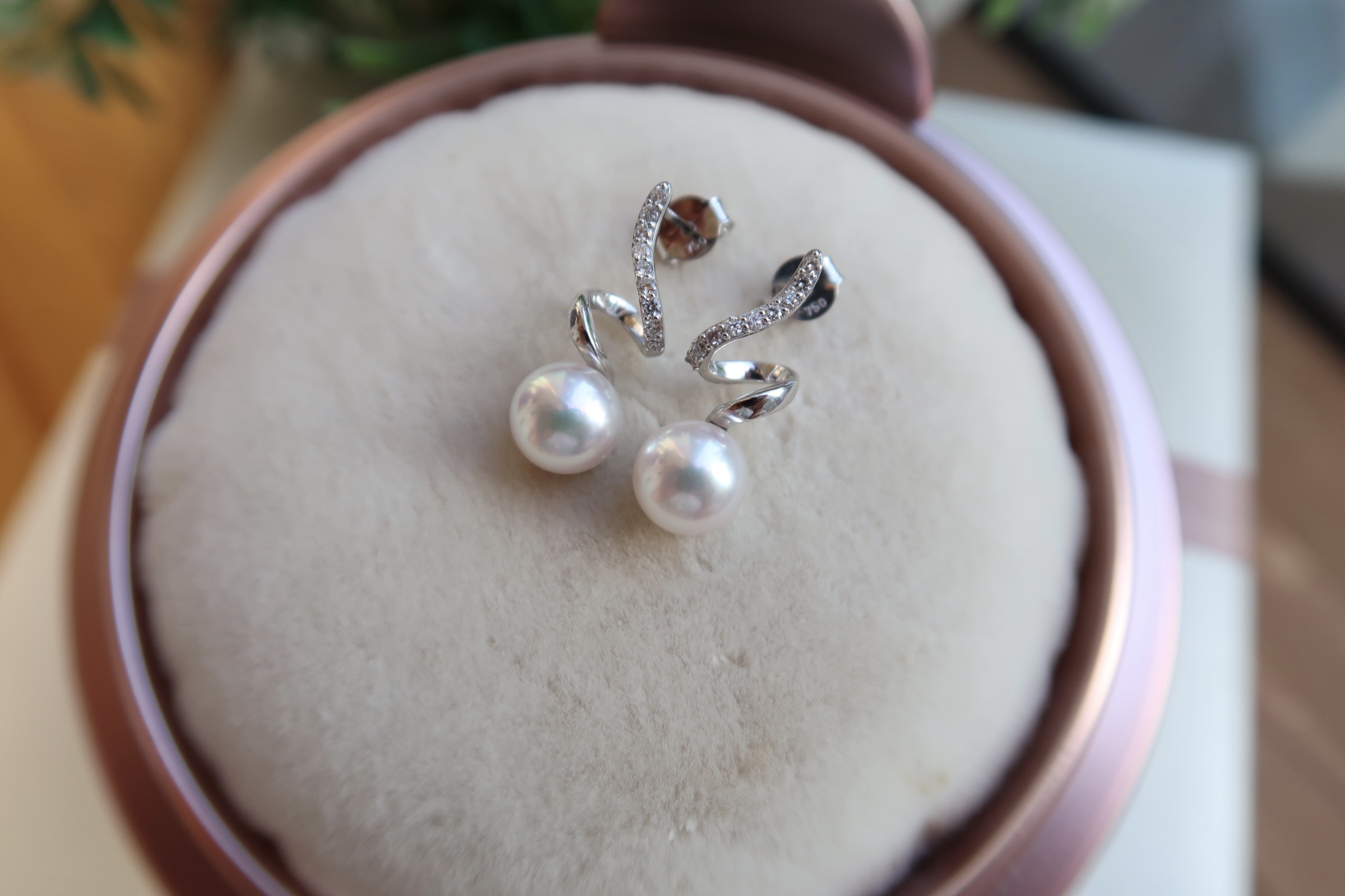 頂級鏡面系列-18K金日Akoya珍珠鑽石耳環