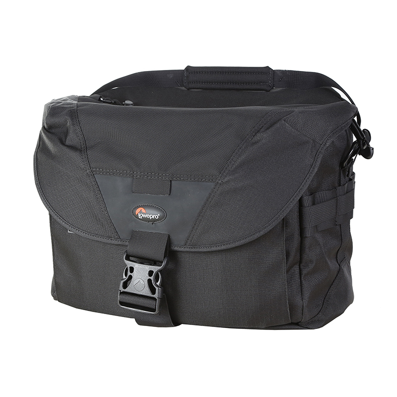 Lowepro 數位報導家Stealth Reporter D550 AW