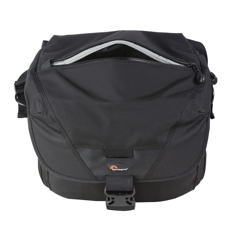 Lowepro 數位報導家Stealth Reporter D400 AW