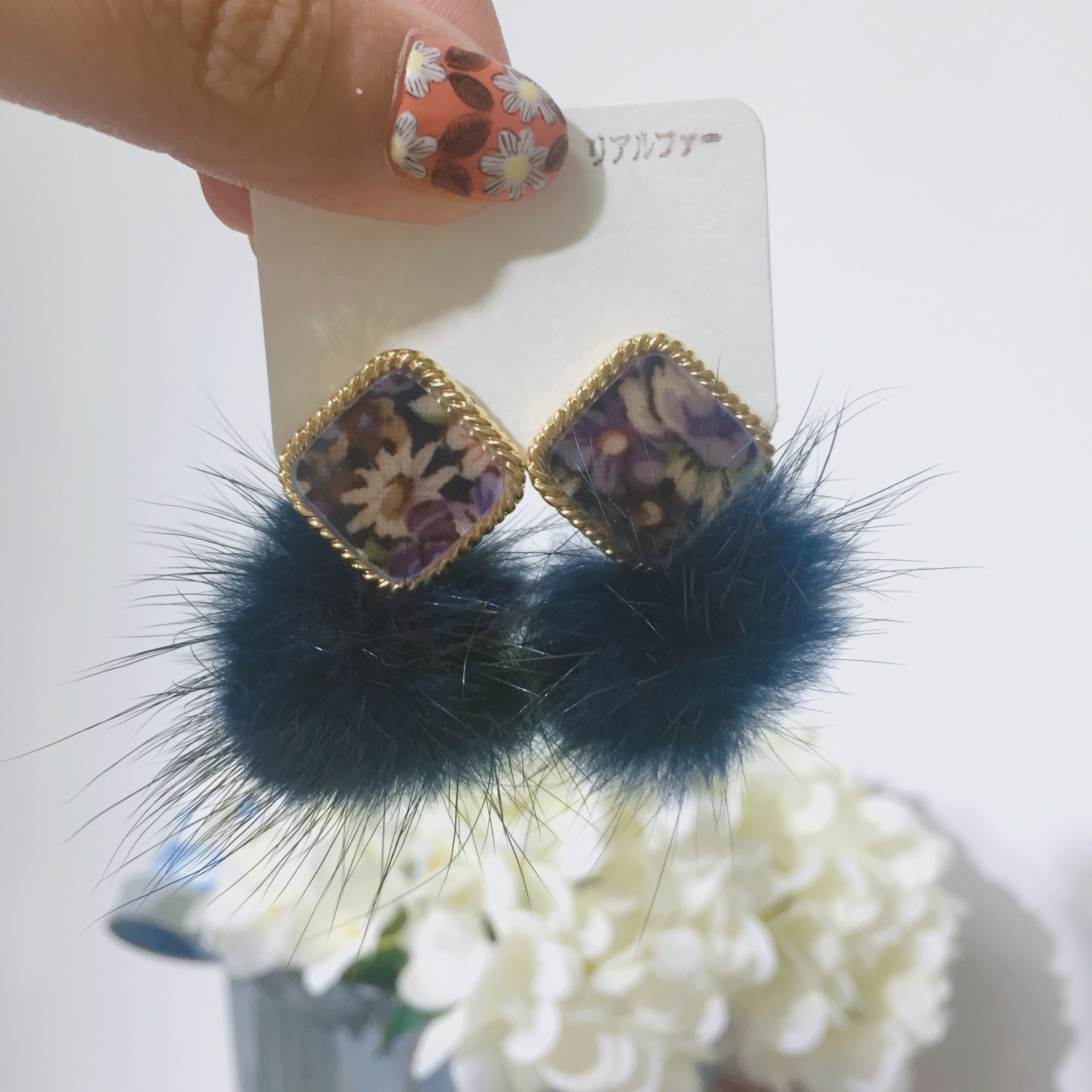 [網站限定優惠]【Gargle】花卉毛毛耳環 (3色)