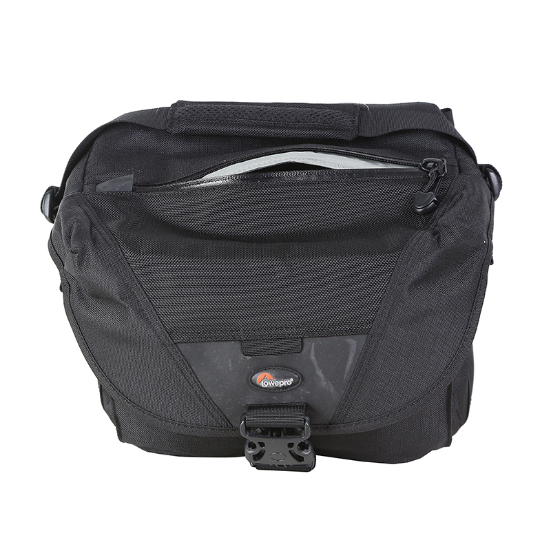 【福利品】Lowepro 數位報導家Stealth Reporter D100 AW