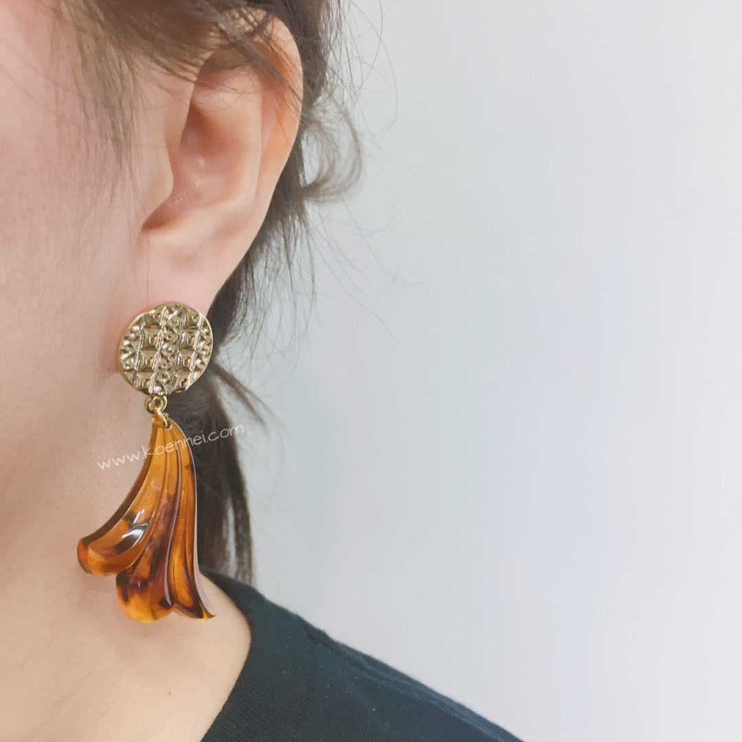 [日本制] 透明感大理石木紋耳環