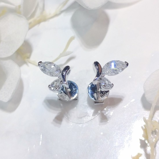 全新18K白金49份鑽石耳環