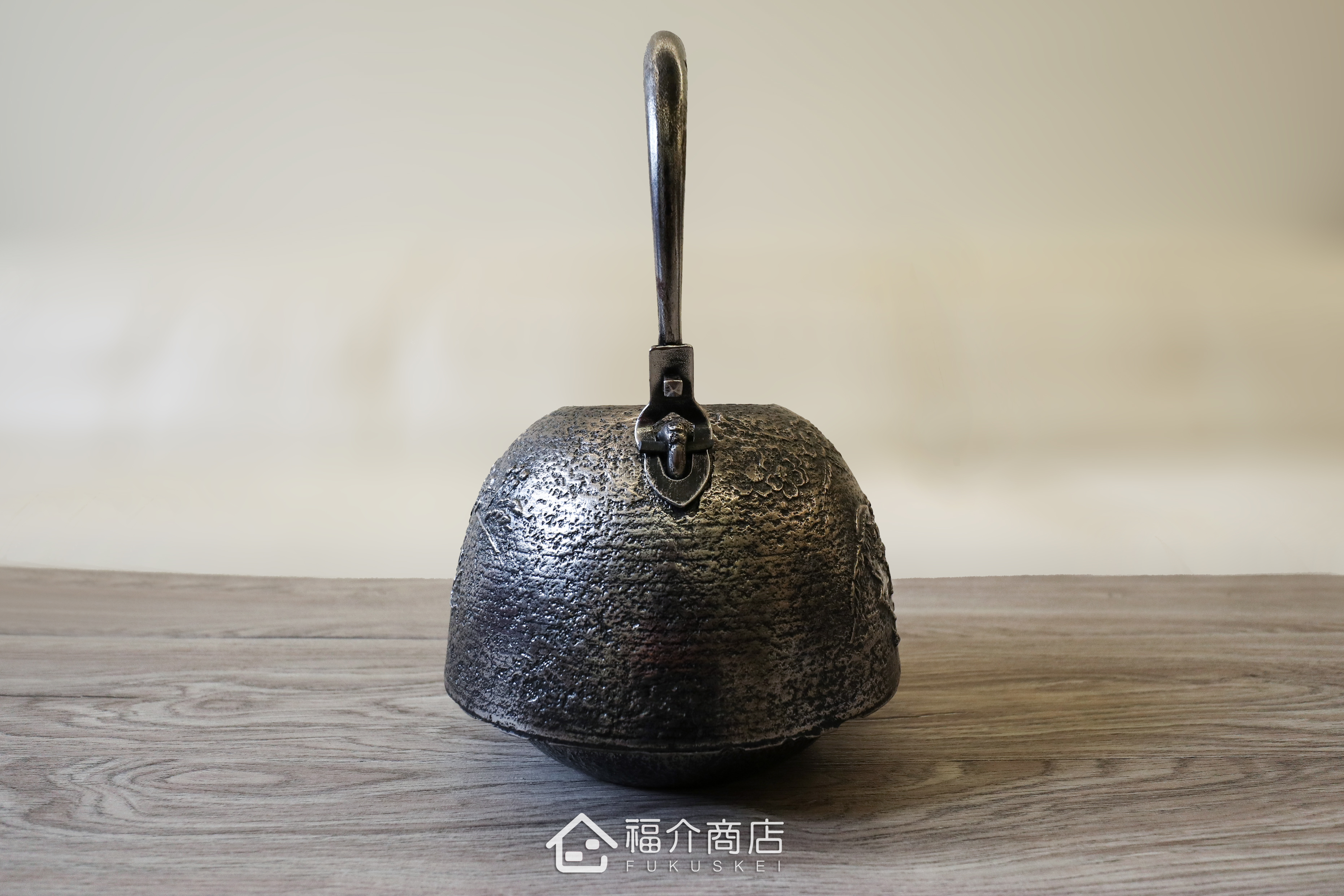 泡茶煮水用的日本製馬紋砂鐵壺