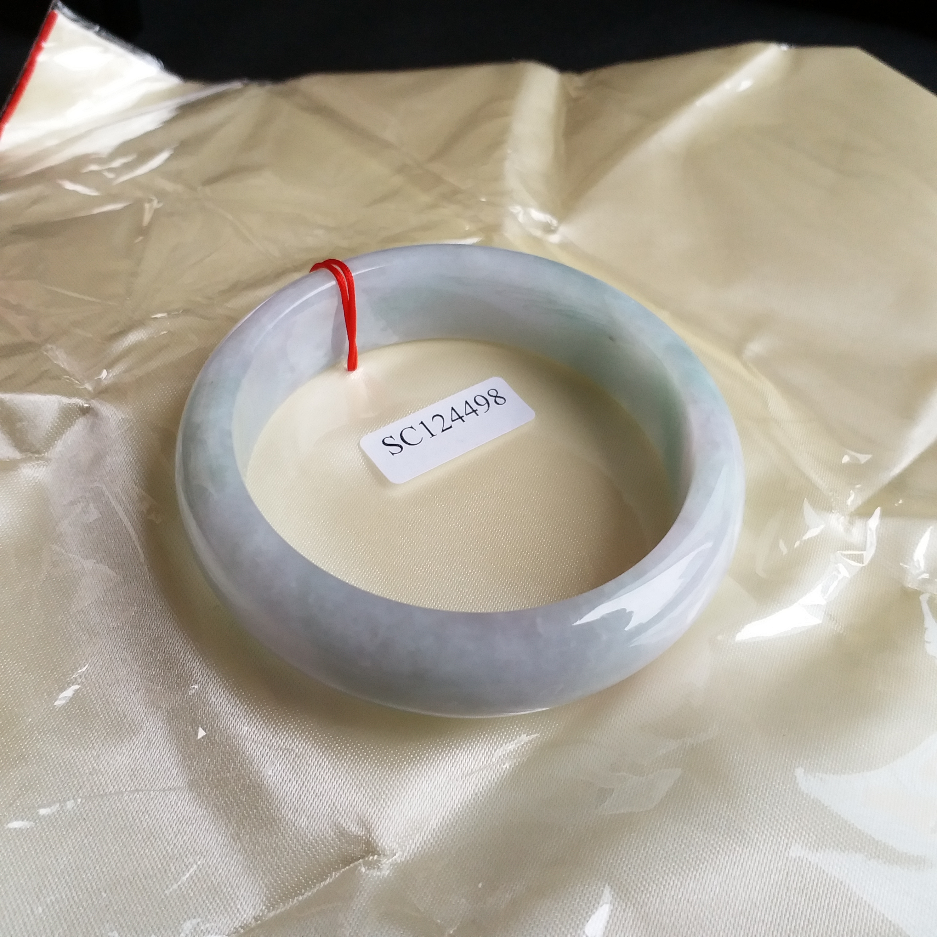 冰糯淡春彩寬版玉鐲 57.69mm, 天然翡翠A玉, 緬甸玉, Jade, Jadeite