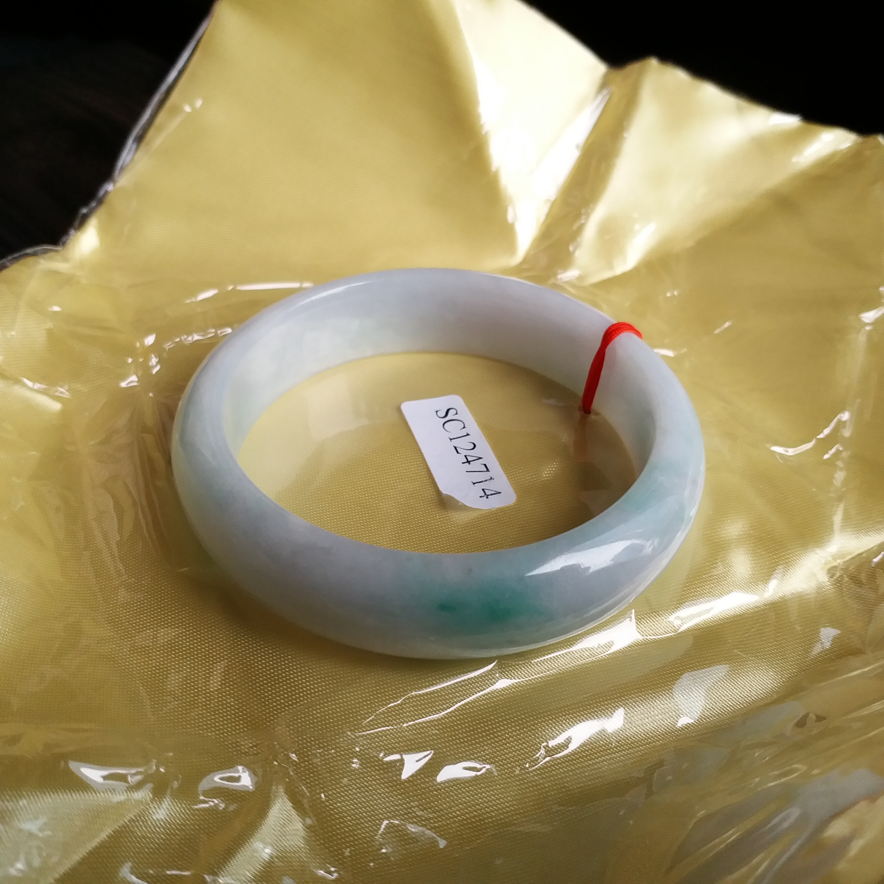 冰糯春彩玉鐲 56.93 mm, 天然翡翠A玉, 緬甸玉, Jade, Jadeite