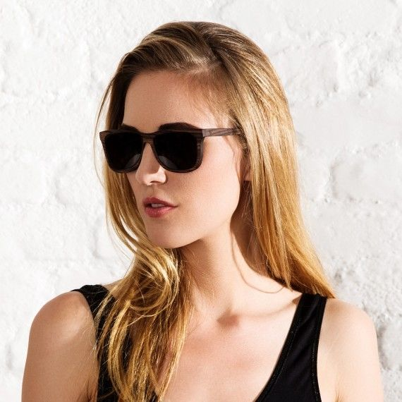 原木太陽眼鏡 Justus - 核桃木 / 純灰色鏡片