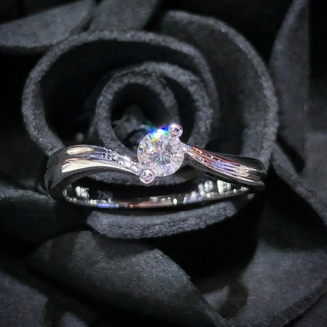 全新18K白金 【單粒19份鑽石】經典2爪戒指