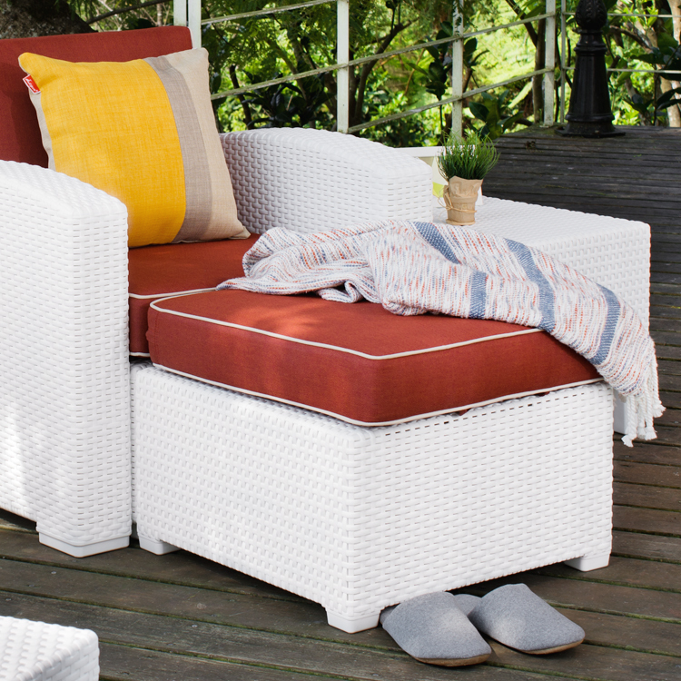 Magnolia 腳凳 (戶外坐墊)