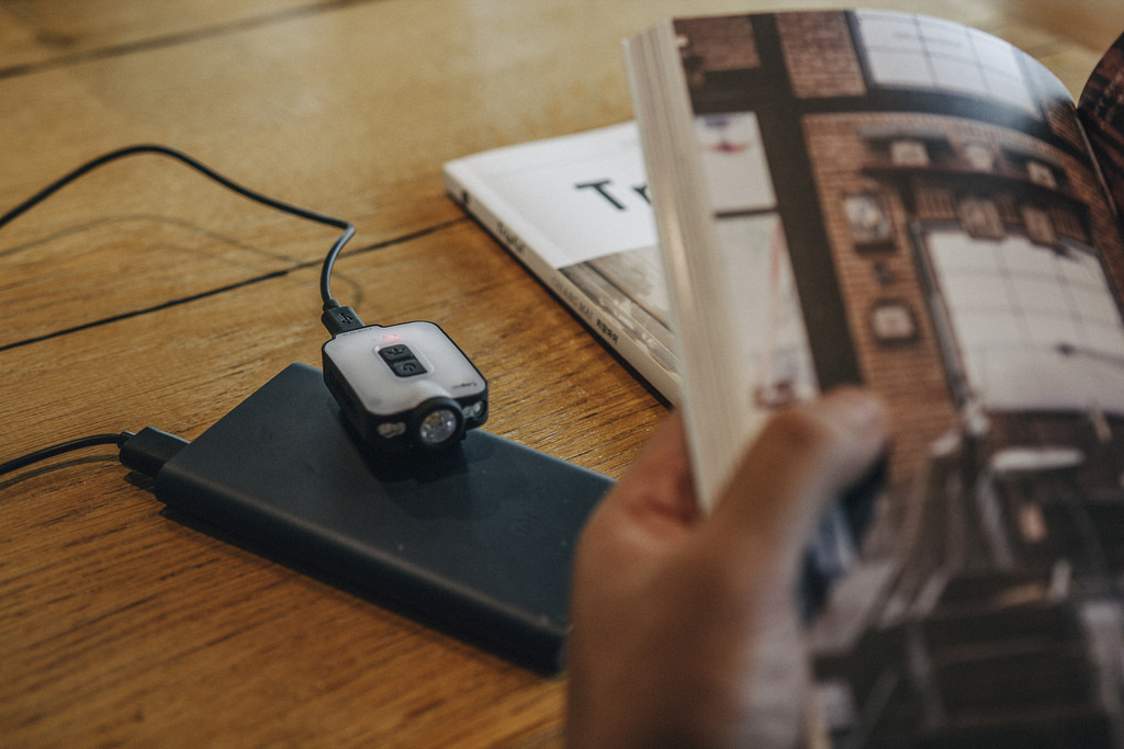 Prism 輕量化高流明夾燈-黑色版 40B