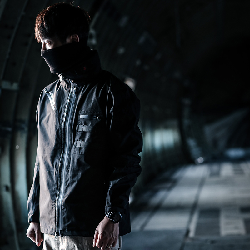 隱蔽者短款壓膠衝鋒衣