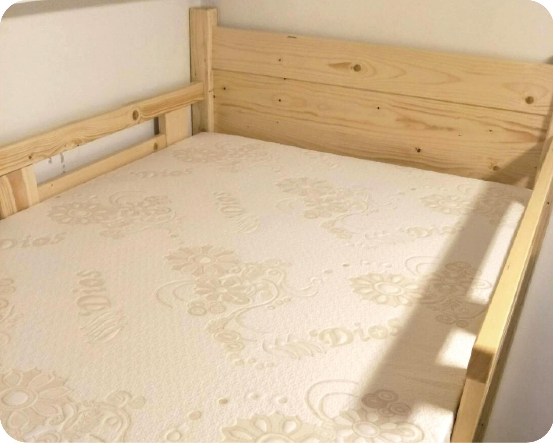 介紹一個很棒的乳膠床墊，迪奧斯