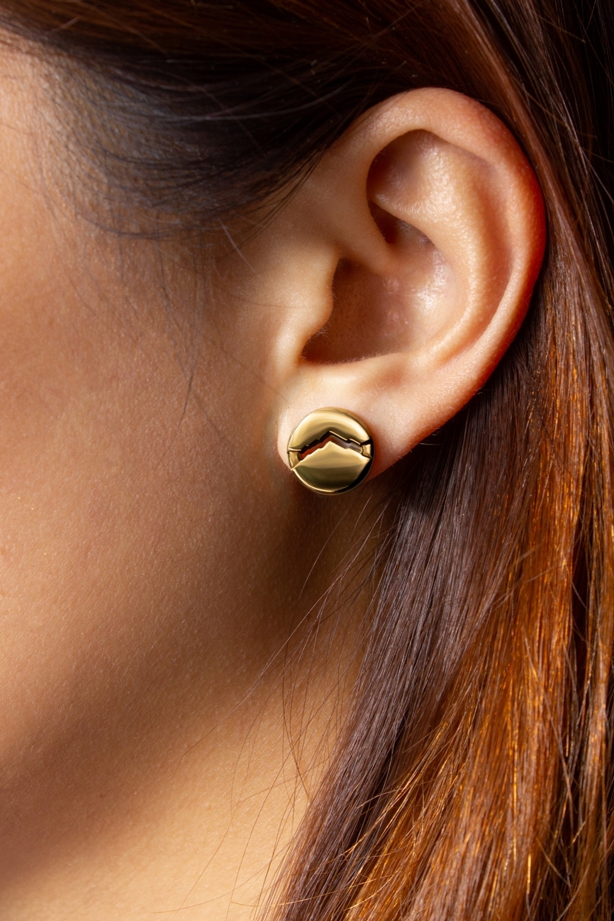 CLASSIC M Earrings Round Gold