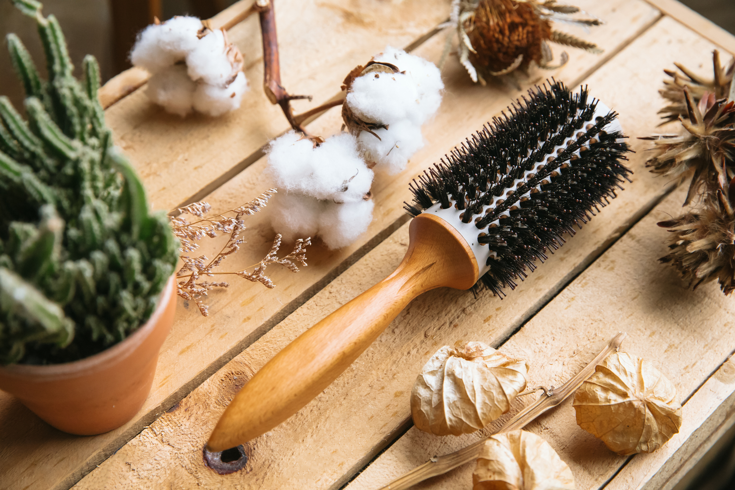 【小原木梳】頂級陶瓷空氣造型梳 -沙龍等級