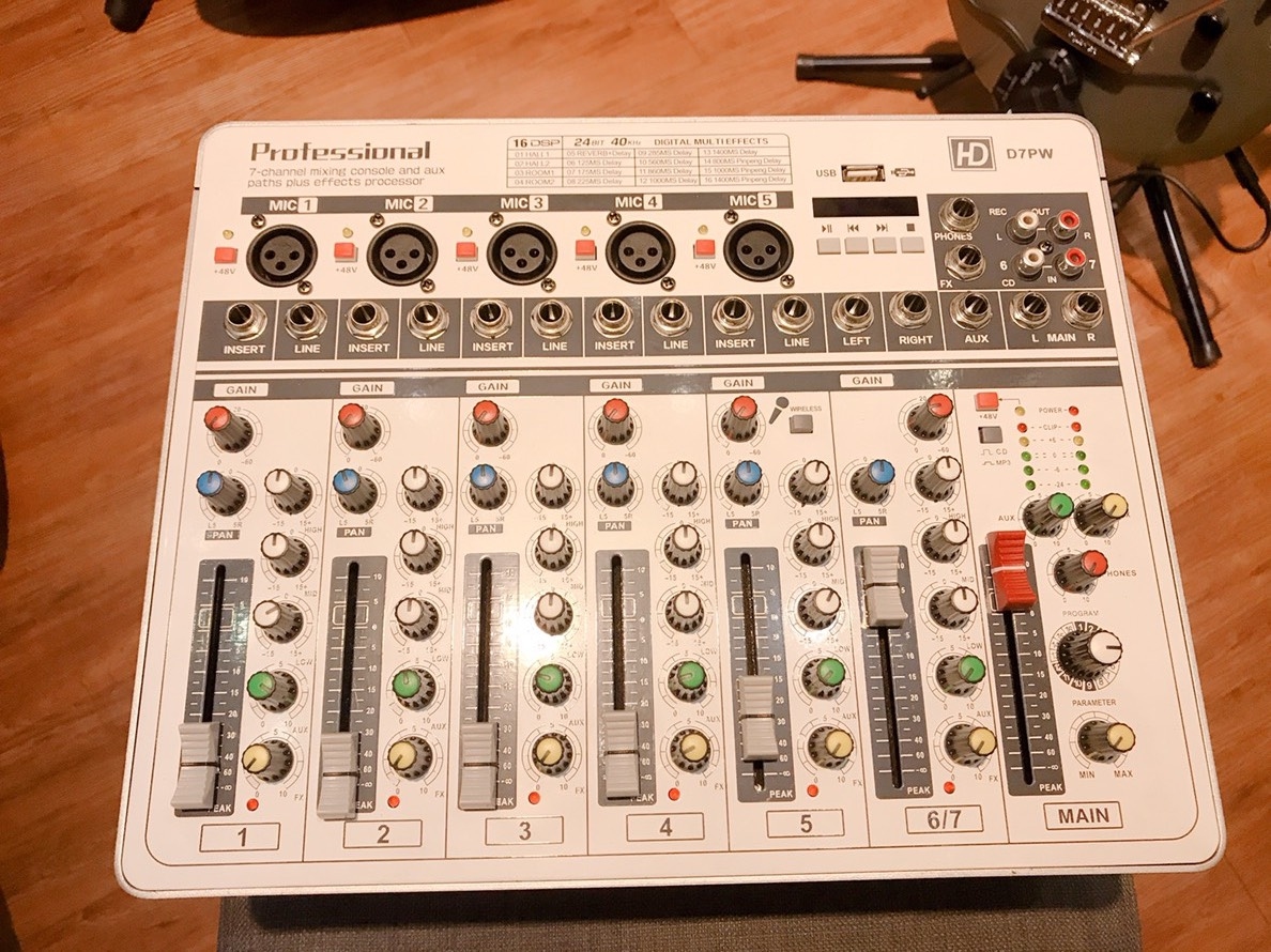 HD Audio D7PW 主動式混音器組合 450瓦 附 UHF 無線麥克風 街頭藝人