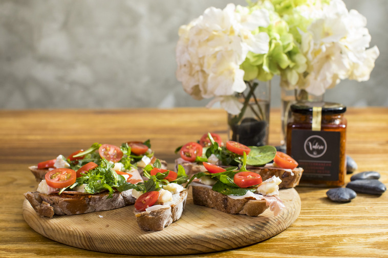 火箭菜火腿芝士合桃Crostini