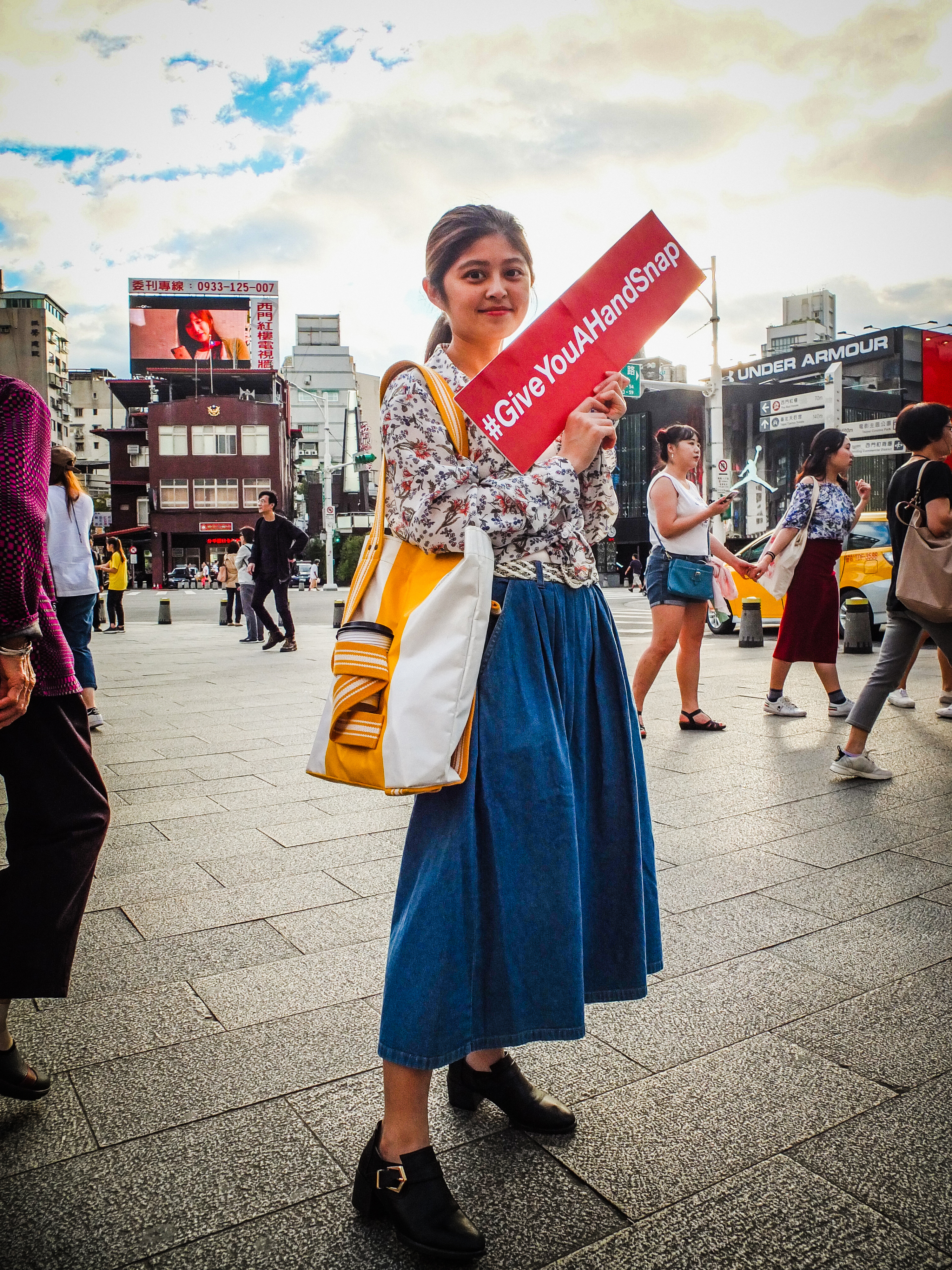 日常經典TAGather Goods,Give You A Hand多功經典包-黃色S款