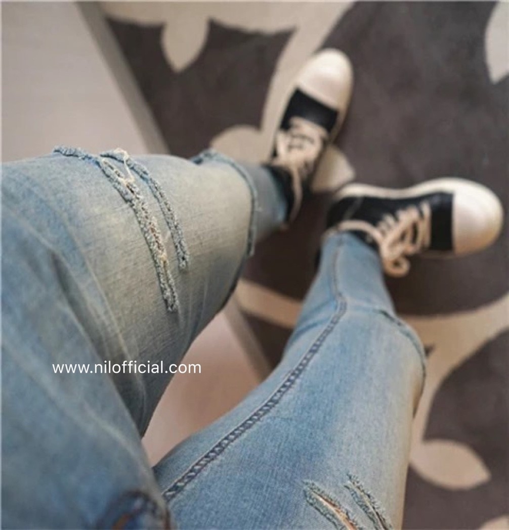 韓國 水洗刀割破壞合身牛仔褲 類聖羅蘭 SLP