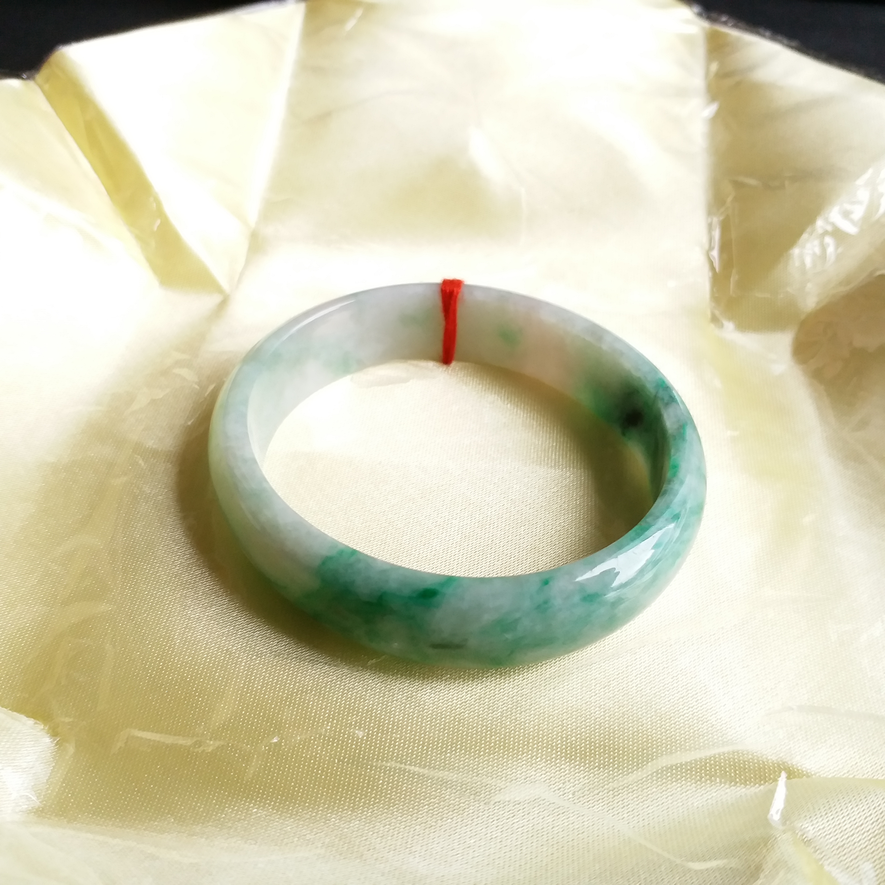 冰糯飄綠貴妃玉鐲 50mm, 天然翡翠A玉, 緬甸玉, Jade, Jadeite