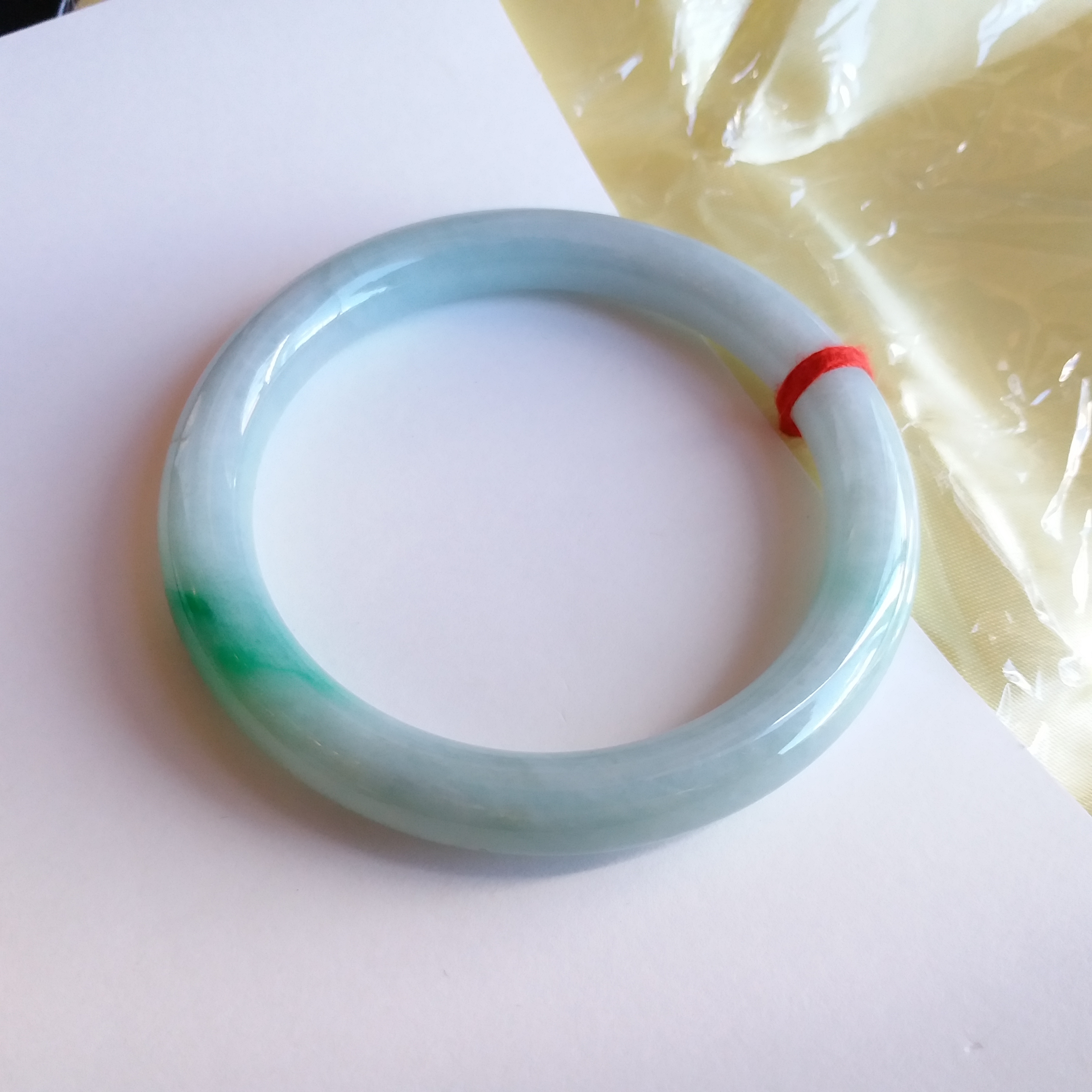 J1248 冰糯飄晴綠圓條玉鐲 56.2mm (1.51)