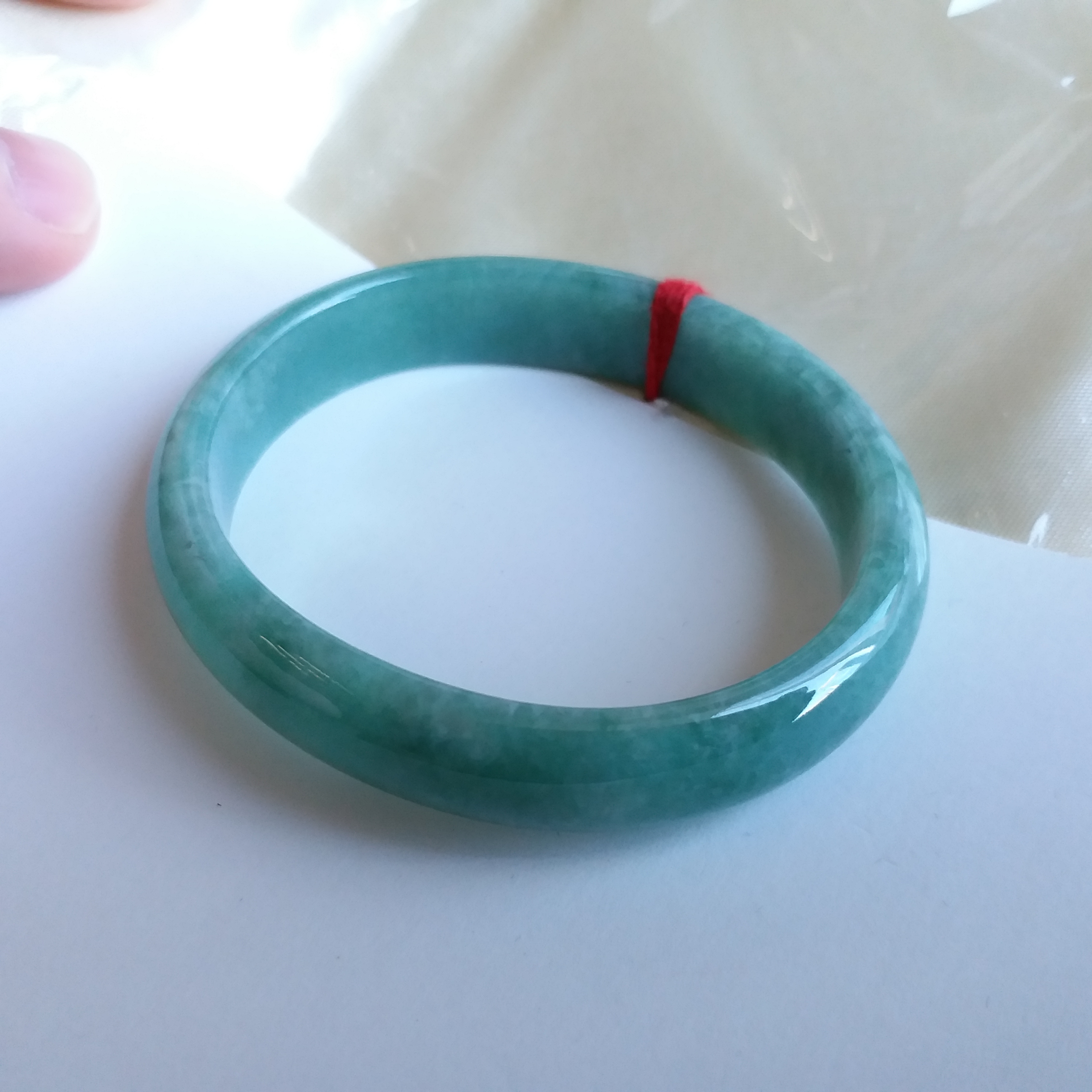 J1255 豆種滿綠貴妃玉鐲 51.8mm (1.38)