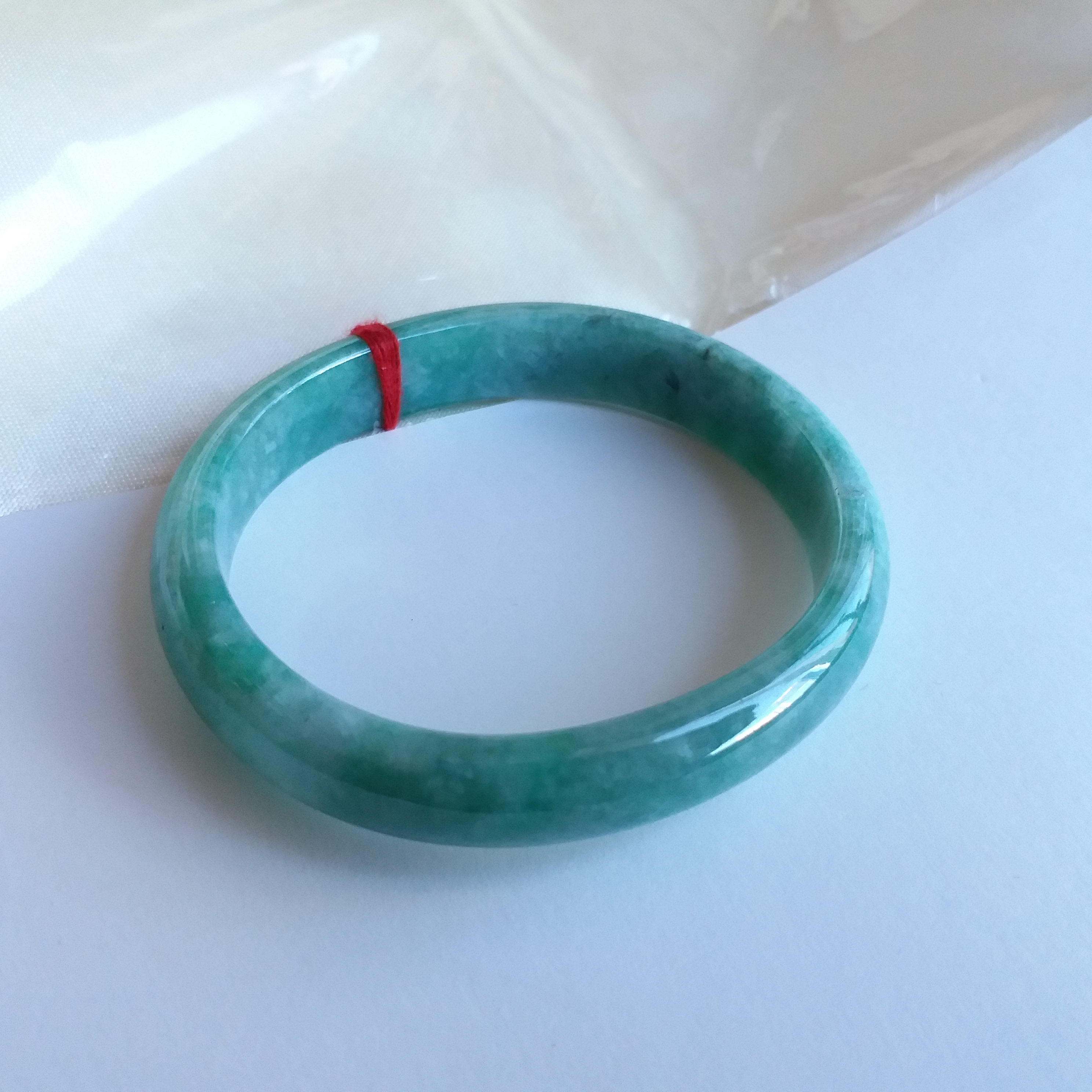 J1256 豆種滿綠貴妃玉鐲 51mm (1.37)