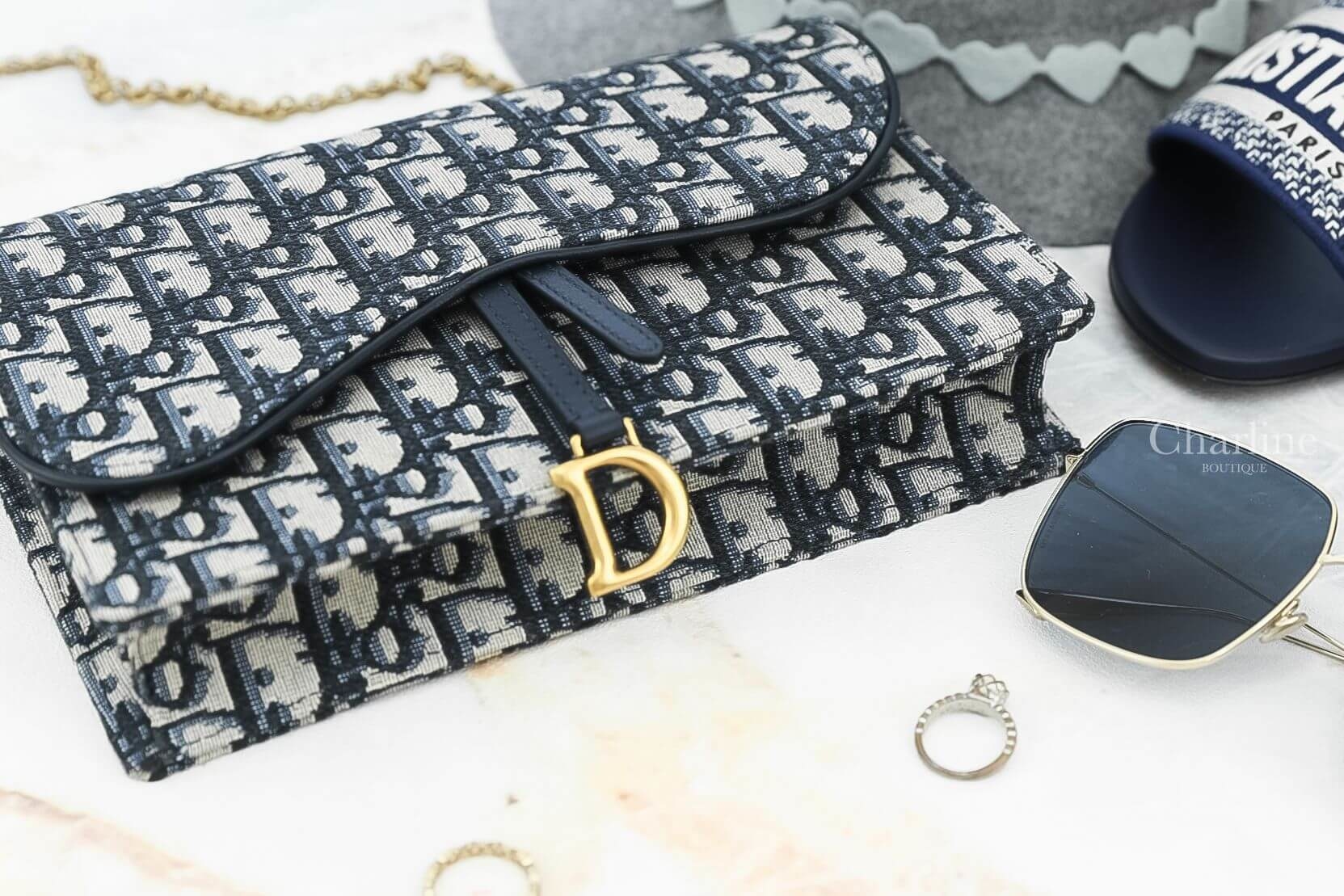 Dior Saddle Pouch 深藍色復古牛皮帆布馬鞍鍊帶肩背包-Charline Boutique 精品代購