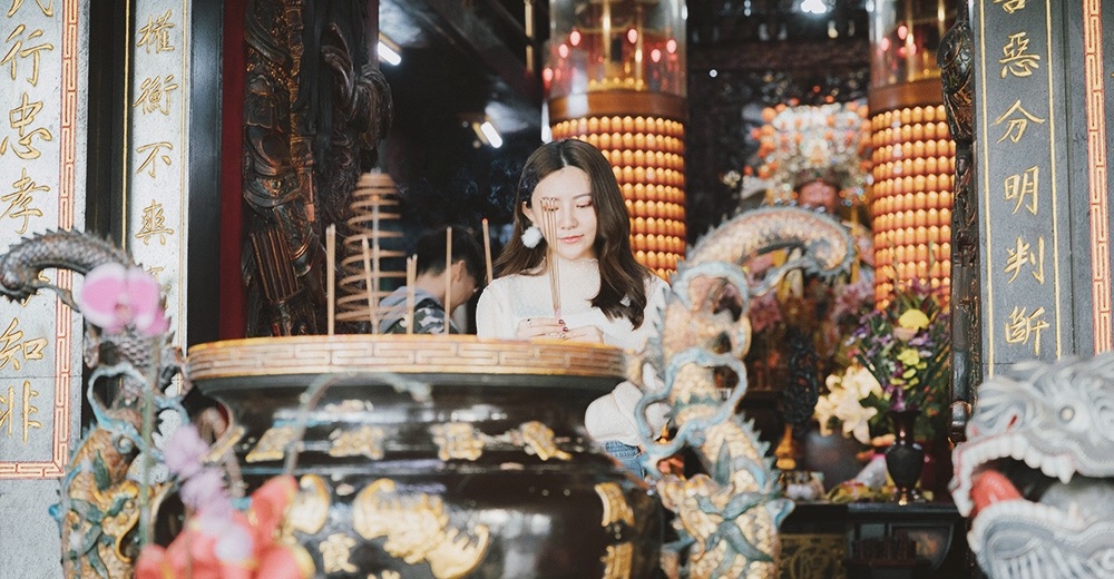 拜月老、求紅線，霞海城隍廟 - BONNY & READ飾品