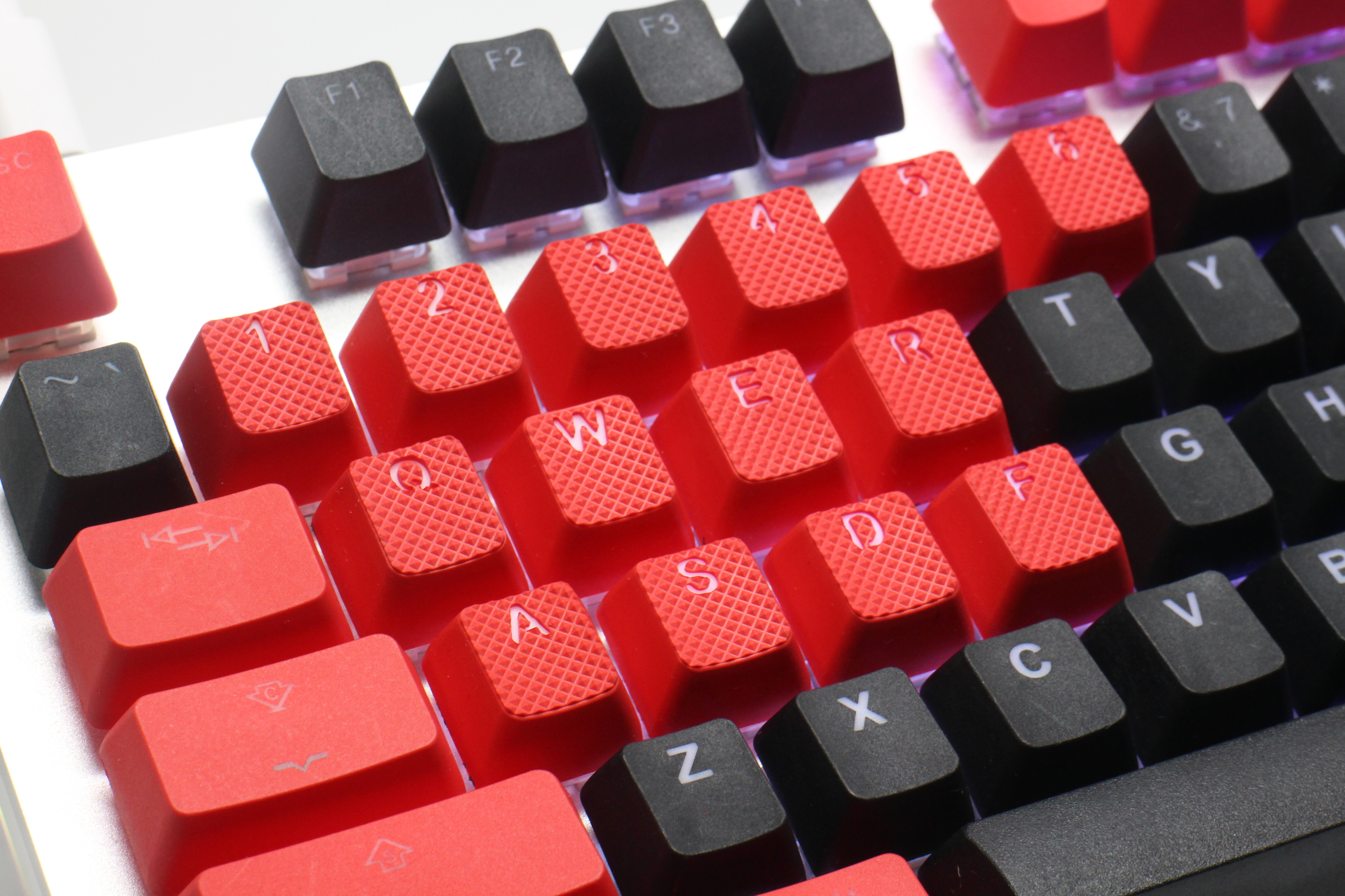 Tai Hao Rubber Gaming Backlit Keycaps 18 Keys Red