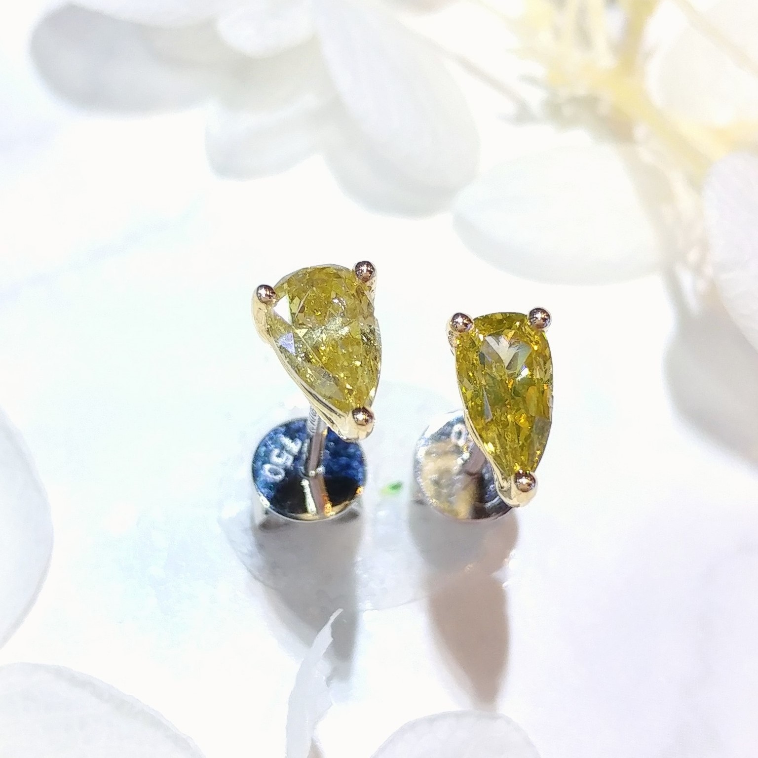 全新18K金【主石1卡1份梨形綠鑽】耳環